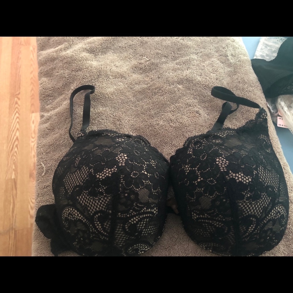 Victorias Secret black lace push up bra